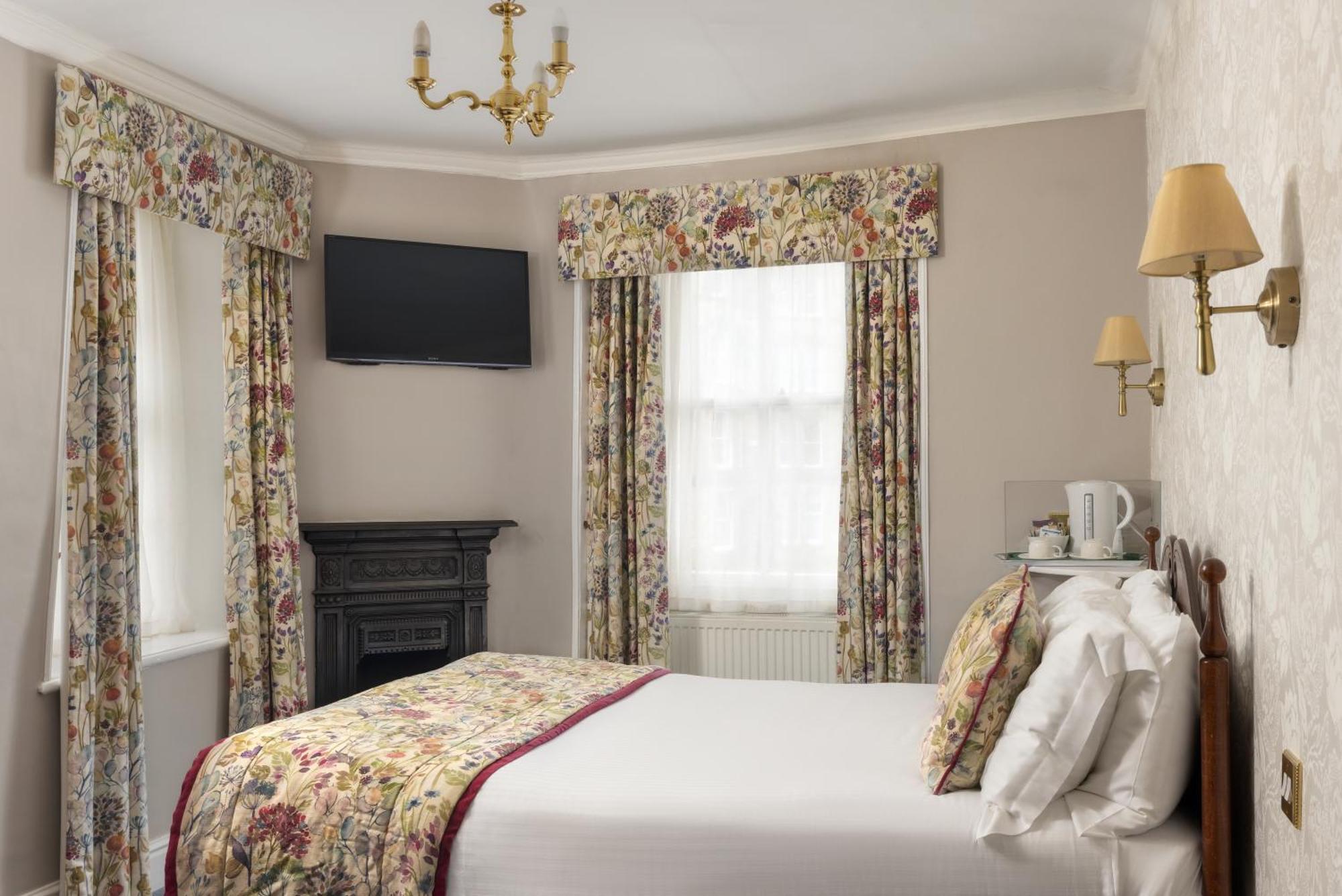 Old Hall Hotel Buxton  Bagian luar foto